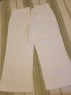 White Wide-Leg Cropped Jeans